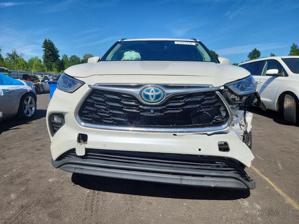 2021 TOYOTA HIGHLANDER HYBRID LIMITED 5