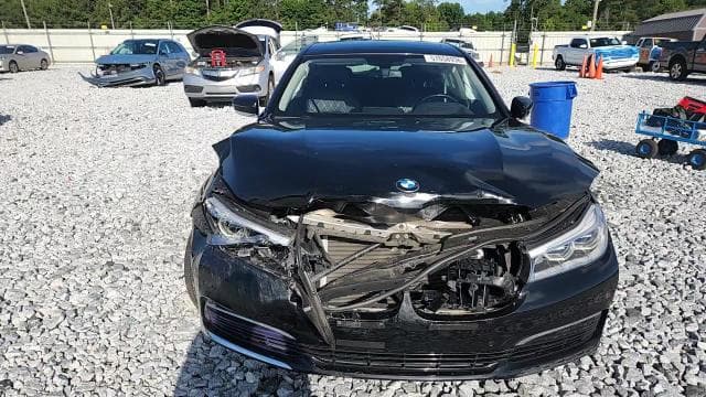 2016 BMW 750 XI 13