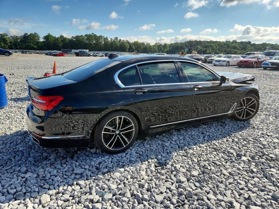 2016 BMW 750 XI 3