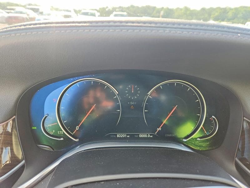 2016 BMW 750 XI 9