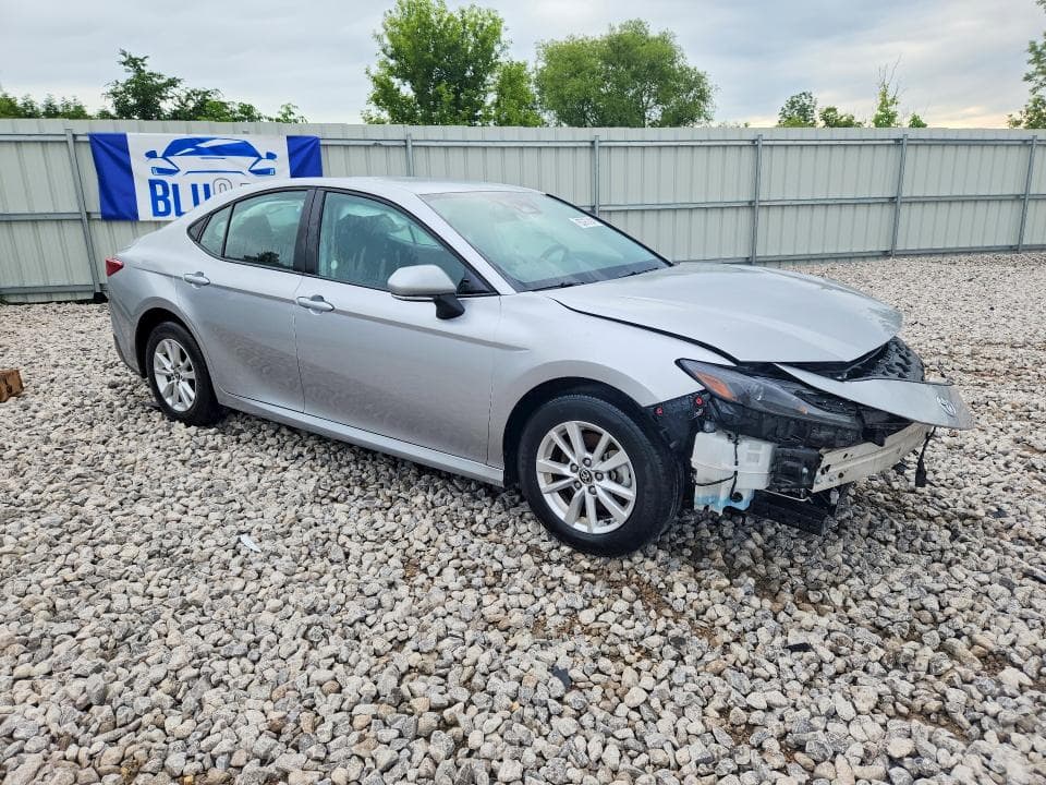 2025 TOYOTA CAMRY LE 4