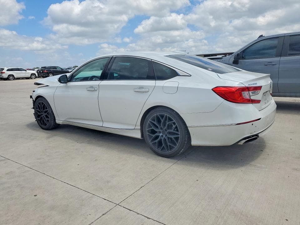 2018 HONDA ACCORD TOURING 2