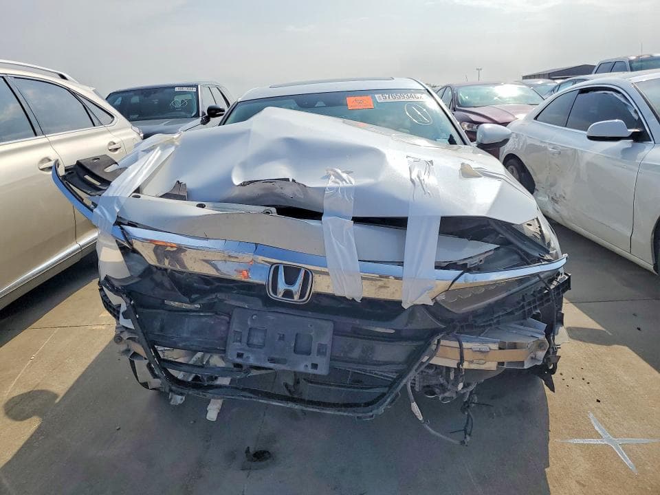 2018 HONDA ACCORD TOURING 5