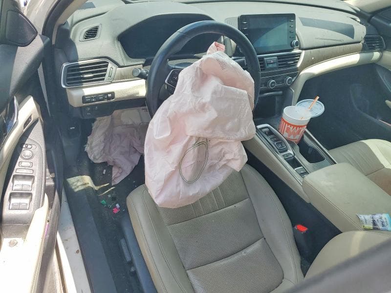 2018 HONDA ACCORD TOURING 8