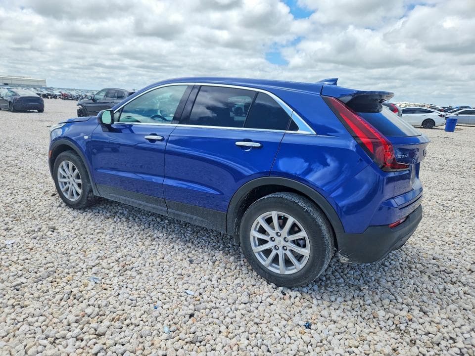 2022 CADILLAC XT4 LUXURY 2