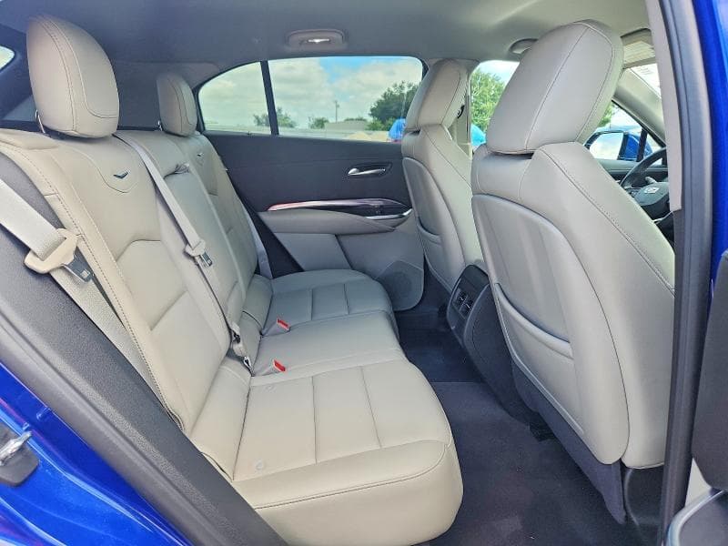 2022 CADILLAC XT4 LUXURY 11