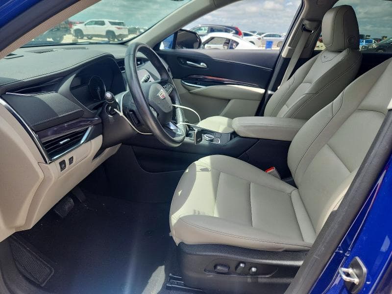 2022 CADILLAC XT4 LUXURY 7