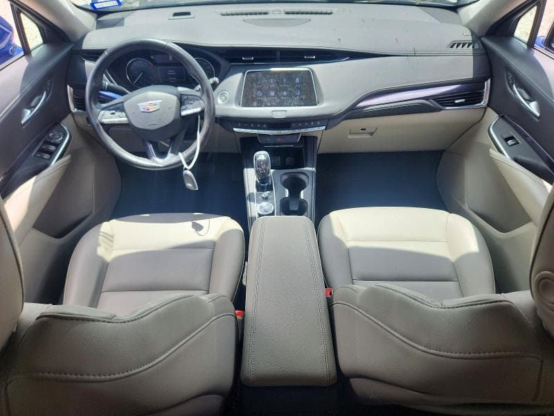 2022 CADILLAC XT4 LUXURY 8
