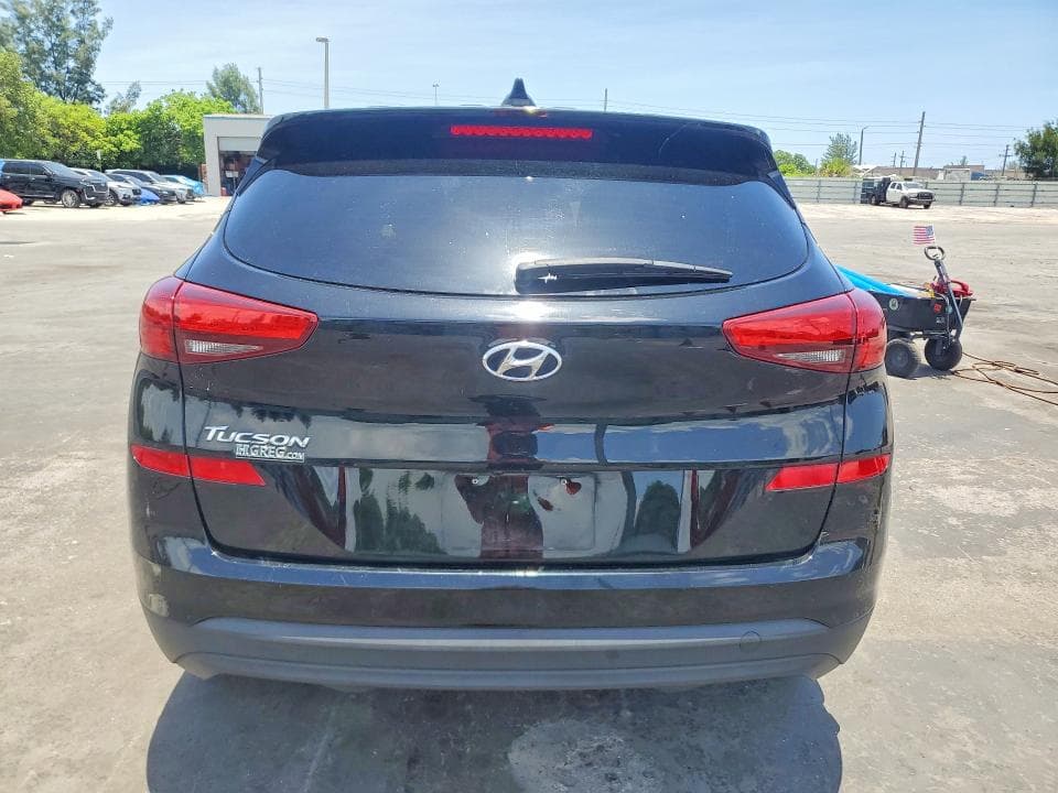 2020 HYUNDAI TUCSON SE 6
