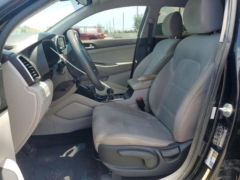 2020 HYUNDAI TUCSON SE 7