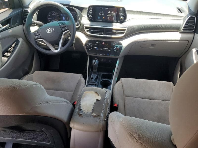2020 HYUNDAI TUCSON SE 8