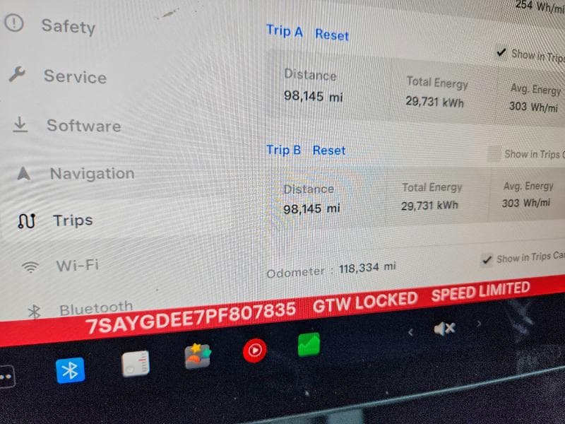 2023 TESLA MODEL Y 9