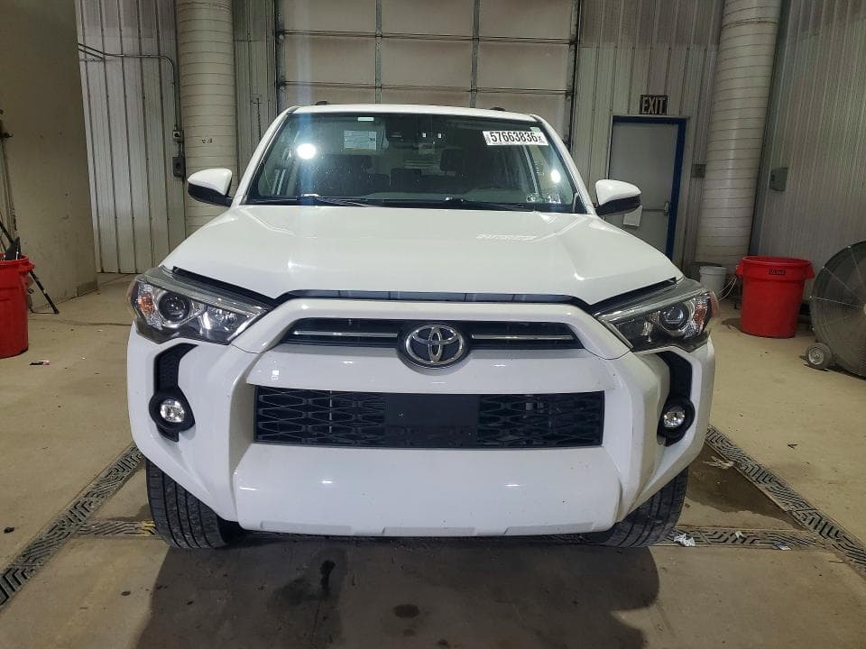 2022 TOYOTA 4RUNNER SR5 5