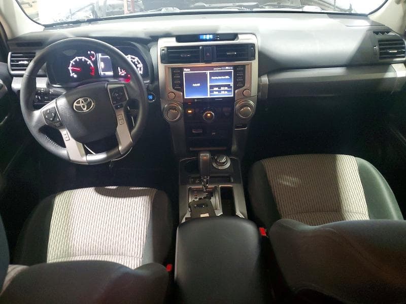 2022 TOYOTA 4RUNNER SR5 8