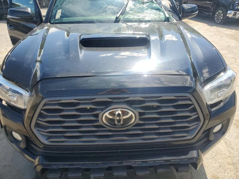 2020 TOYOTA TACOMA TRD SPORT 11