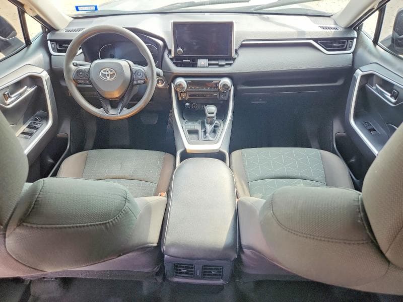 2023 TOYOTA RAV4 XLE XLE 8