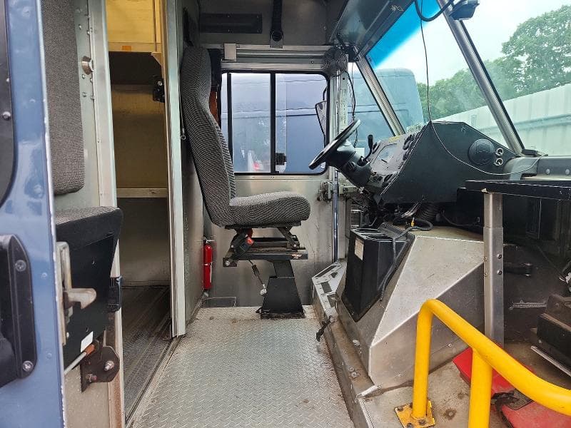 2019 FORD E450 DELIVERY VAN 10