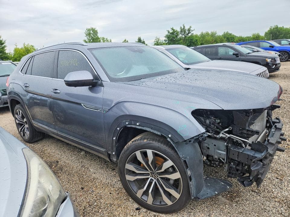 2020 VOLKSWAGEN ATLAS CROSS SPORT SEL PREMIUM R-LINE 4