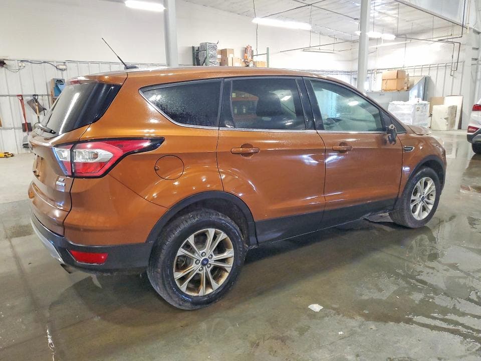 2017 FORD ESCAPE SE 3