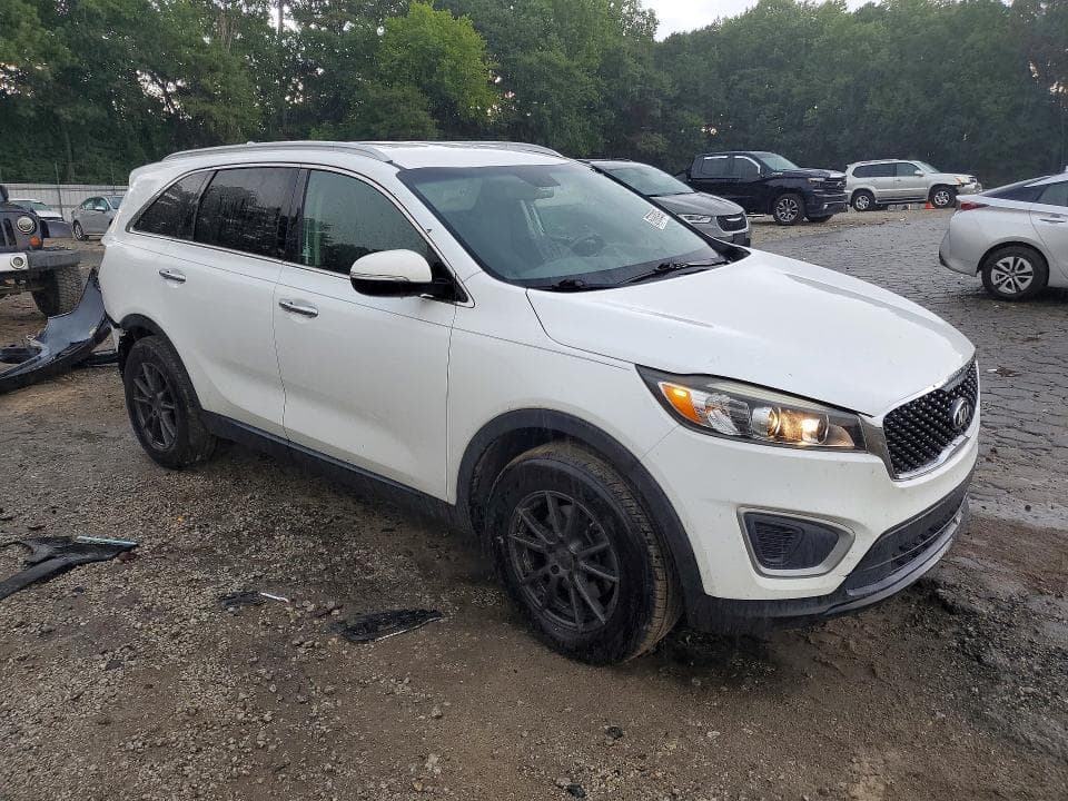 2017 KIA SORENTO LX 4