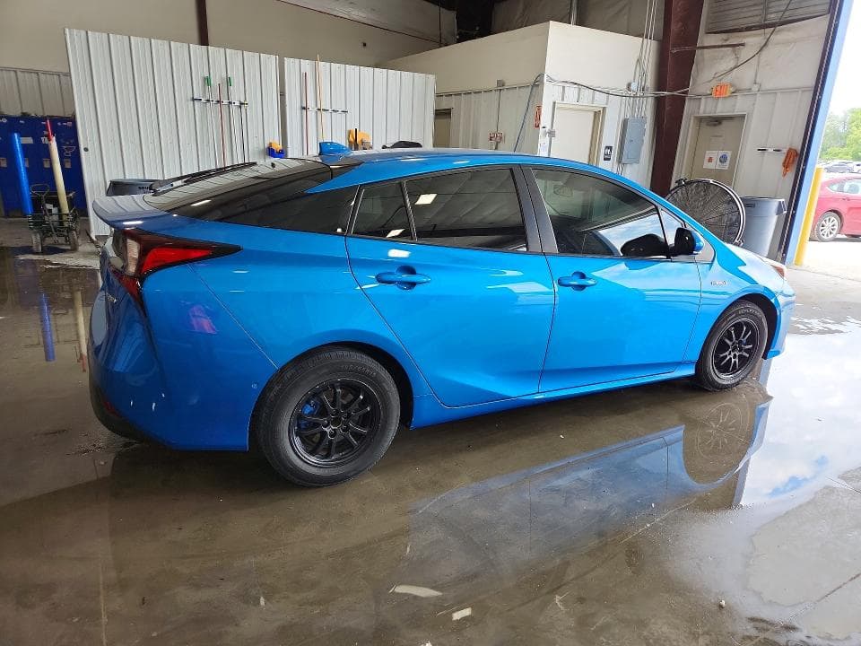 2022 TOYOTA PRIUS LE 3
