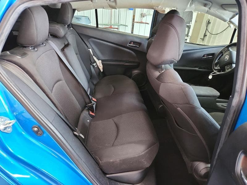 2022 TOYOTA PRIUS LE 10