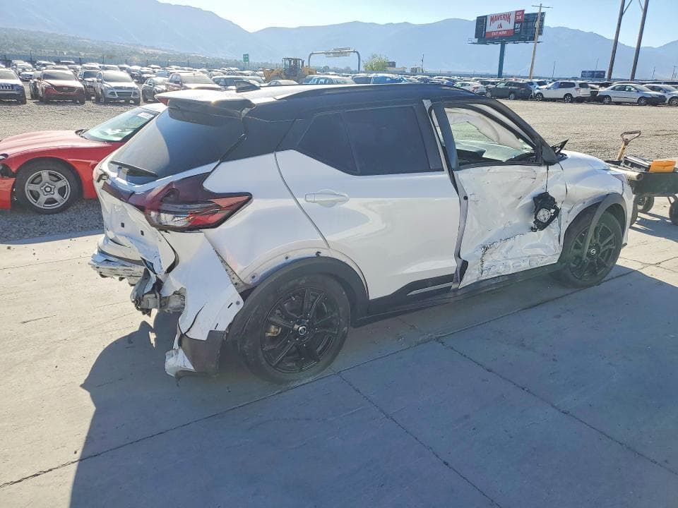 2021 NISSAN KICKS SR SR 3