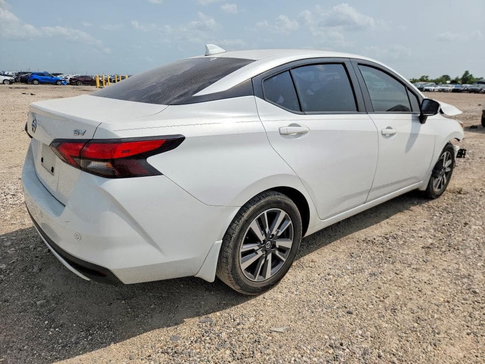 2021 NISSAN VERSA SV 3