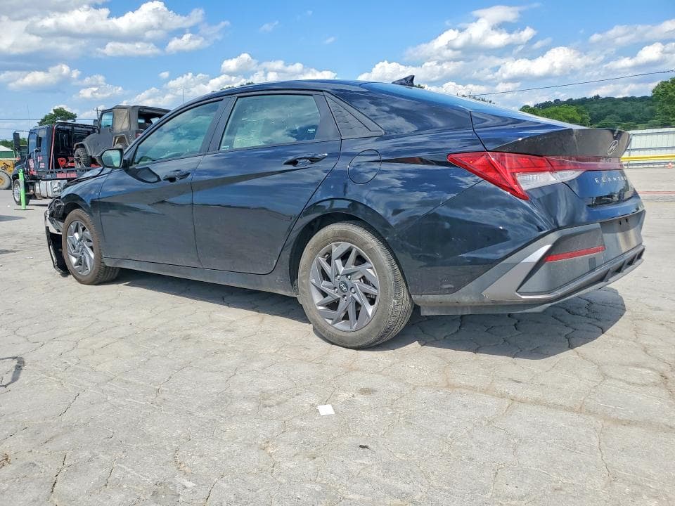 2024 HYUNDAI ELANTRA BLUE 2