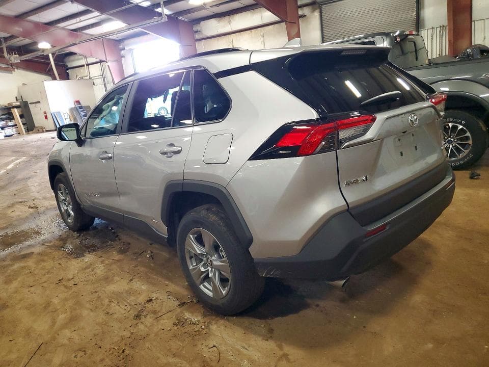 2025 TOYOTA RAV4 LE 2