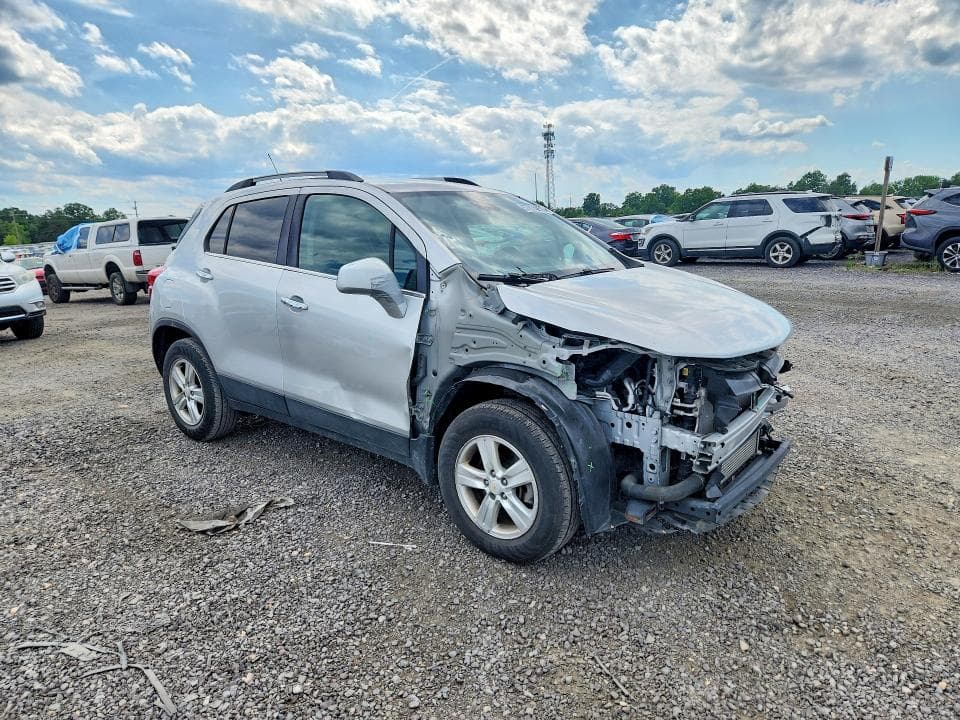 2020 CHEVROLET TRAX 1LT 4