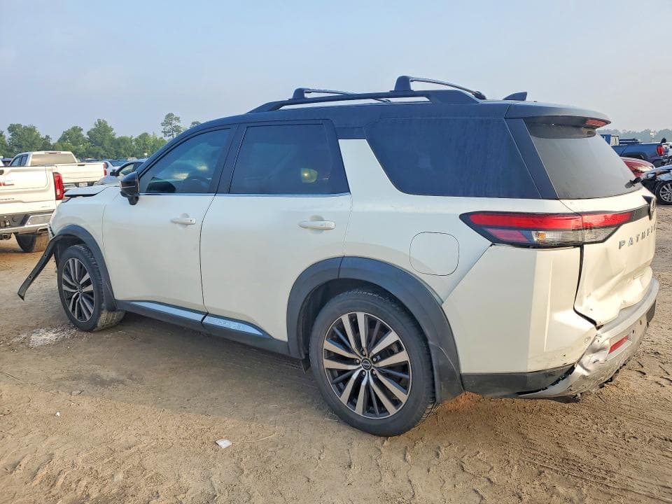 2022 NISSAN PATHFINDER PLATINUM PLATINUM 2