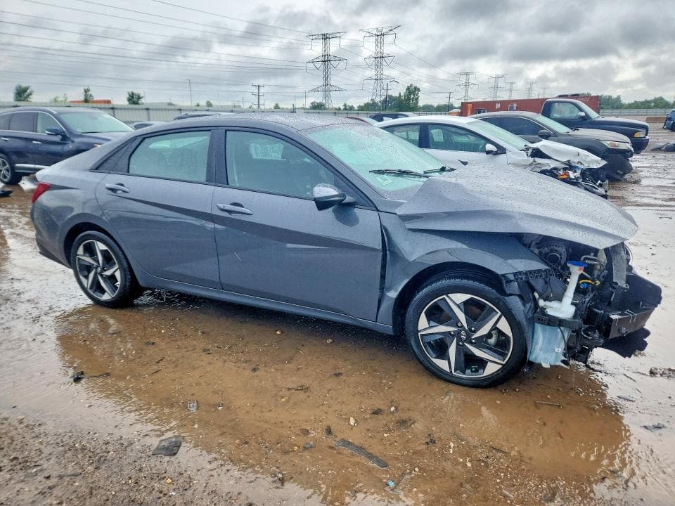2023 HYUNDAI ELANTRA SEL 4