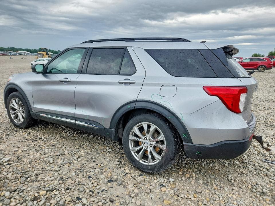 2021 FORD EXPLORER XLT 2