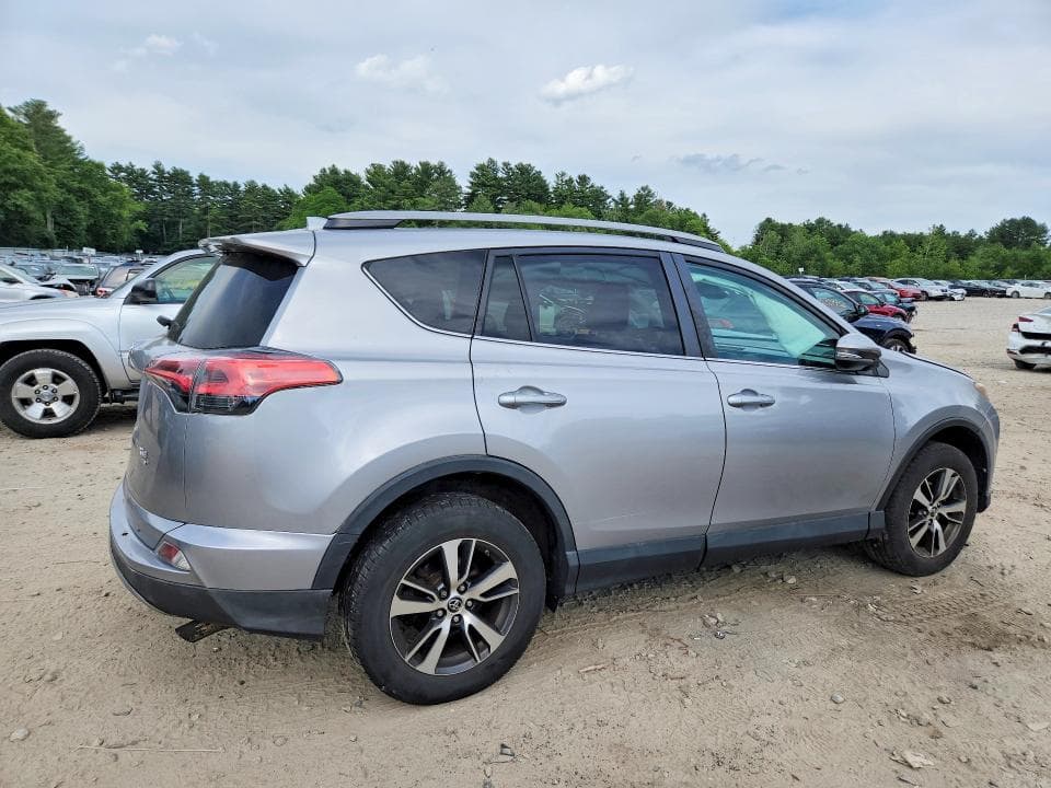 2017 TOYOTA RAV4 XLE XLE 3