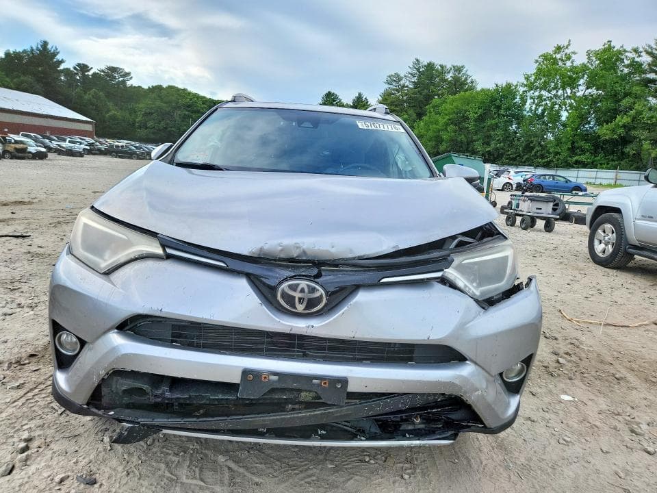 2017 TOYOTA RAV4 XLE XLE 5