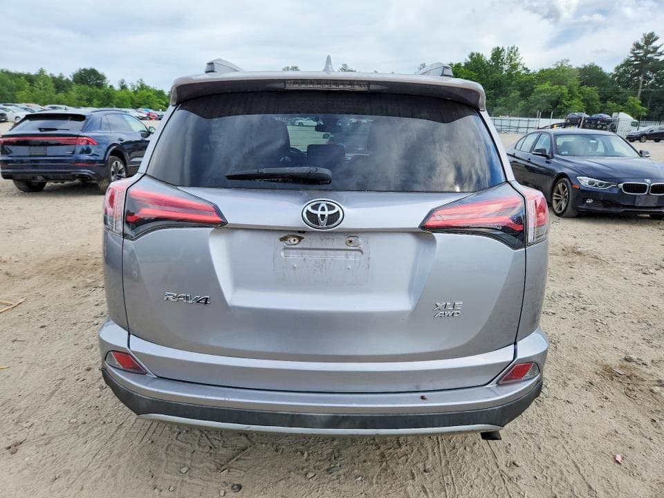 2017 TOYOTA RAV4 XLE XLE 6