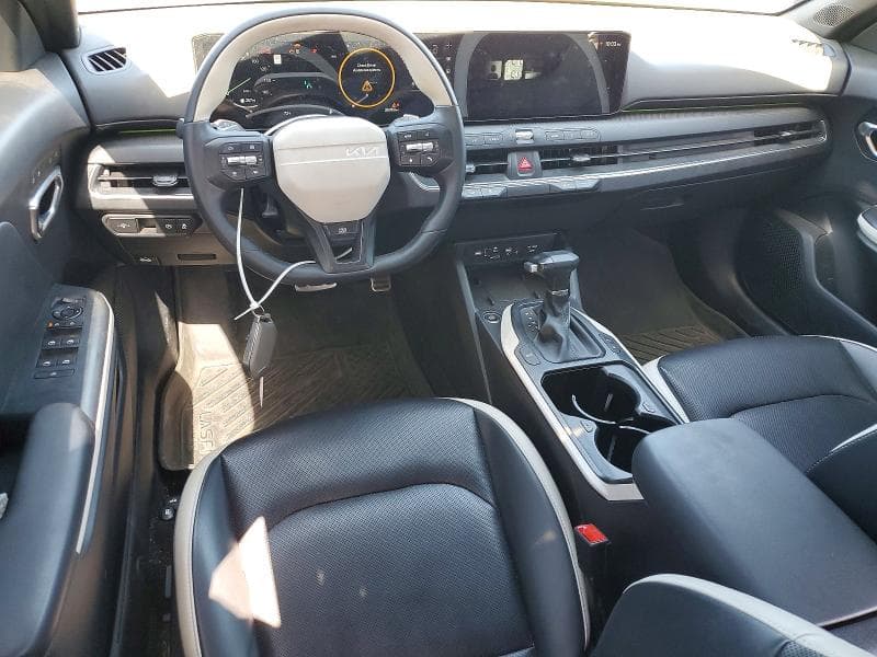 2025 KIA K4 GT-LINE TURBO 8