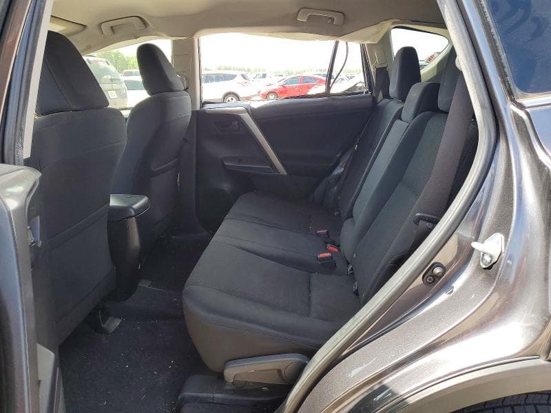 2018 TOYOTA RAV4 LE 11