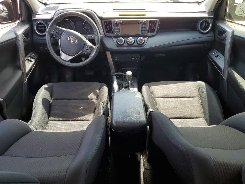2018 TOYOTA RAV4 LE 8