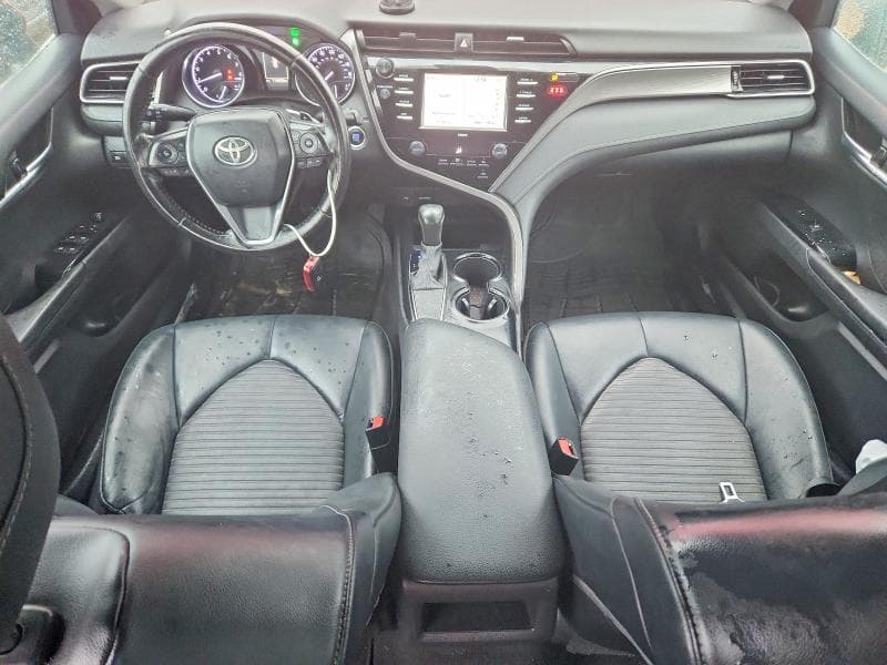 2020 TOYOTA CAMRY SE 8