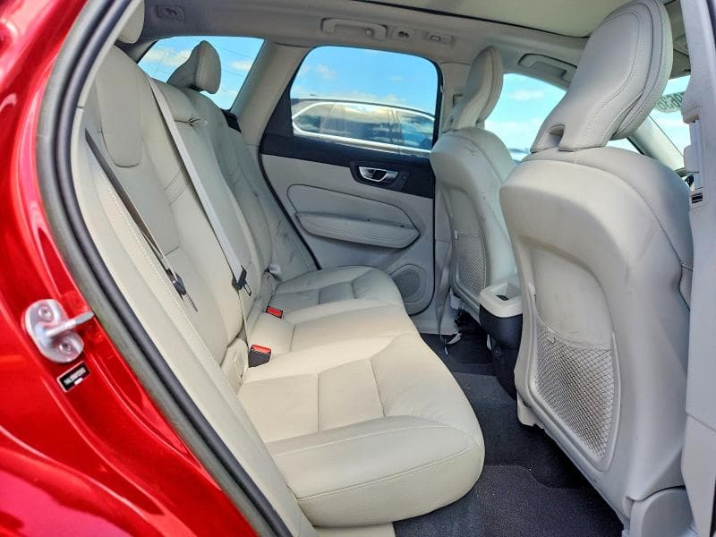 2023 VOLVO XC60 PLUS PLUS 11