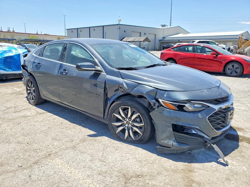 2021 CHEVROLET MALIBU RS 4