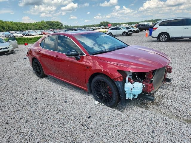 2019 TOYOTA CAMRY SE SE 4