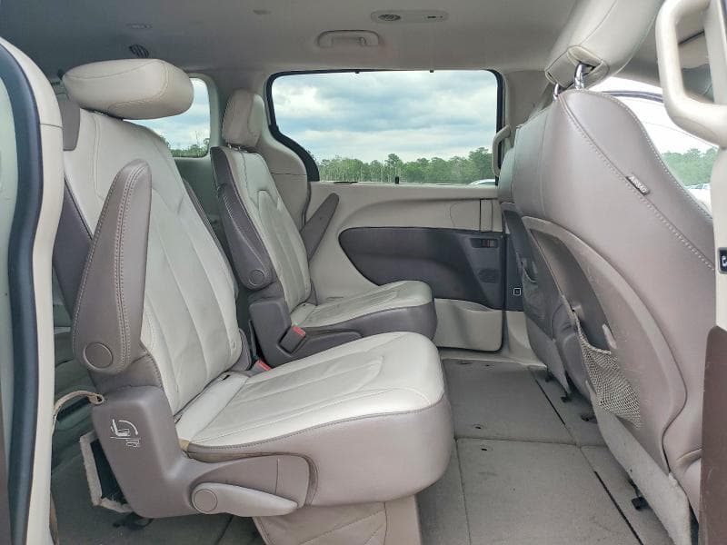 2017 CHRYSLER PACIFICA 11