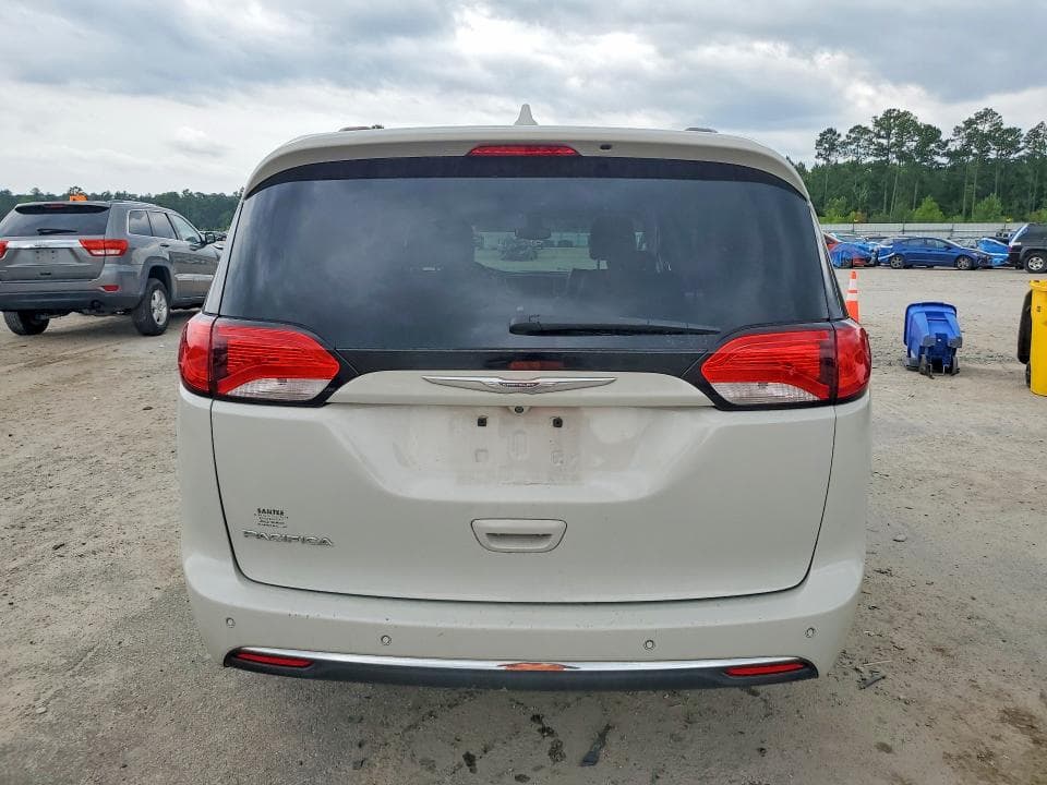 2017 CHRYSLER PACIFICA 6