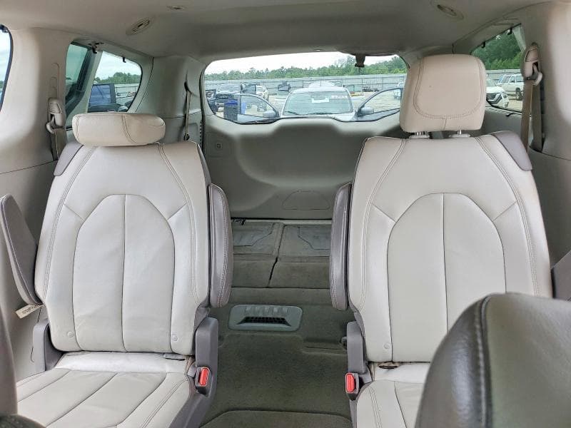2017 CHRYSLER PACIFICA 10
