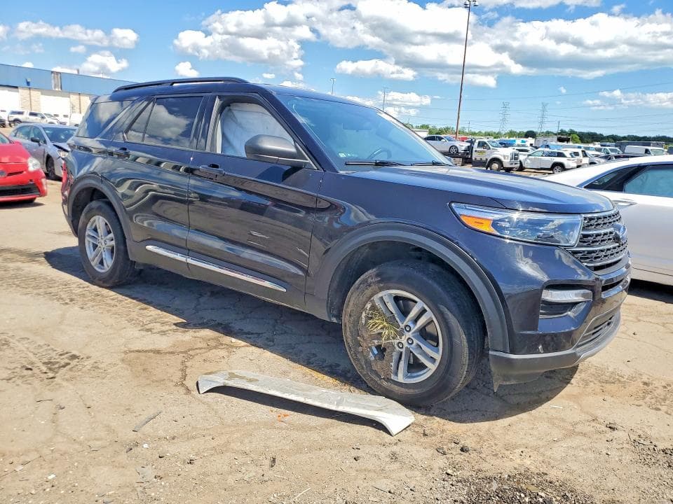2022 FORD EXPLORER XLT 4