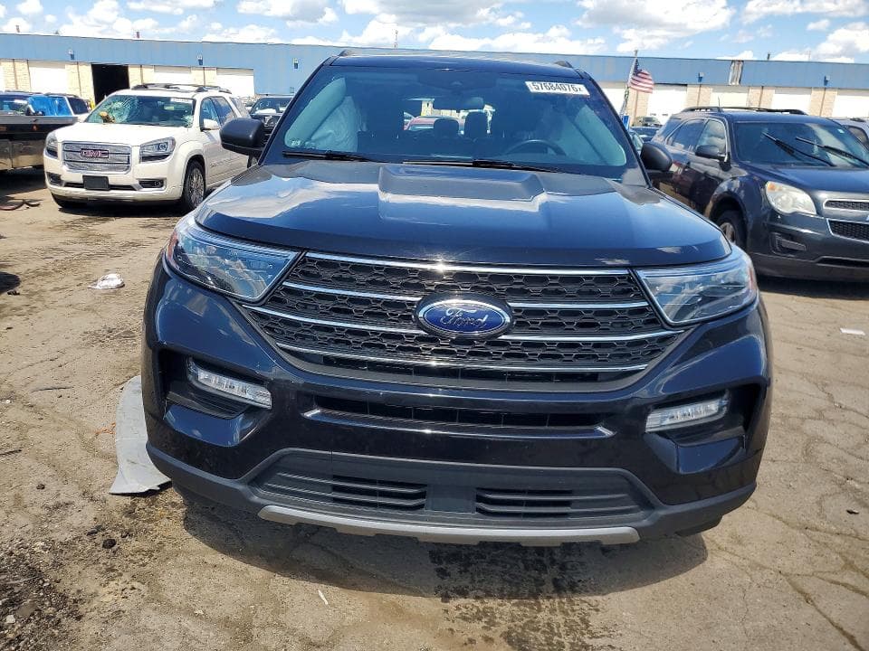 2022 FORD EXPLORER XLT 5
