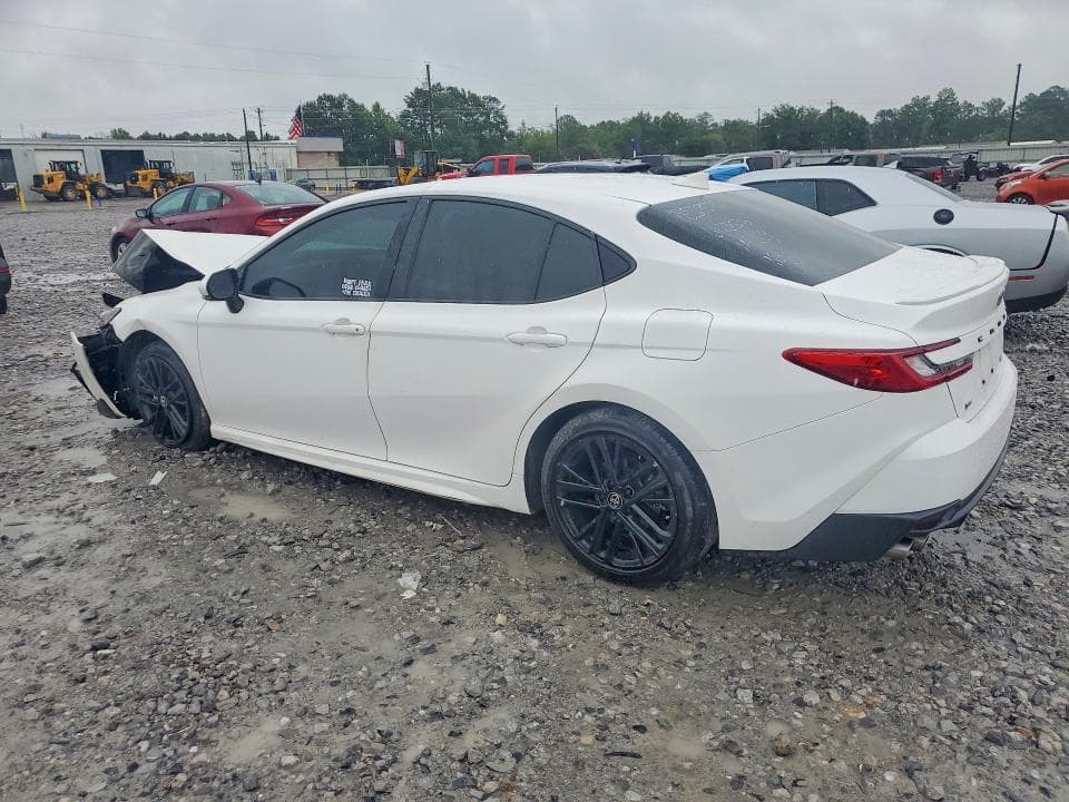 2025 TOYOTA CAMRY SE 2